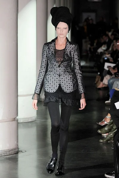 Look 37
